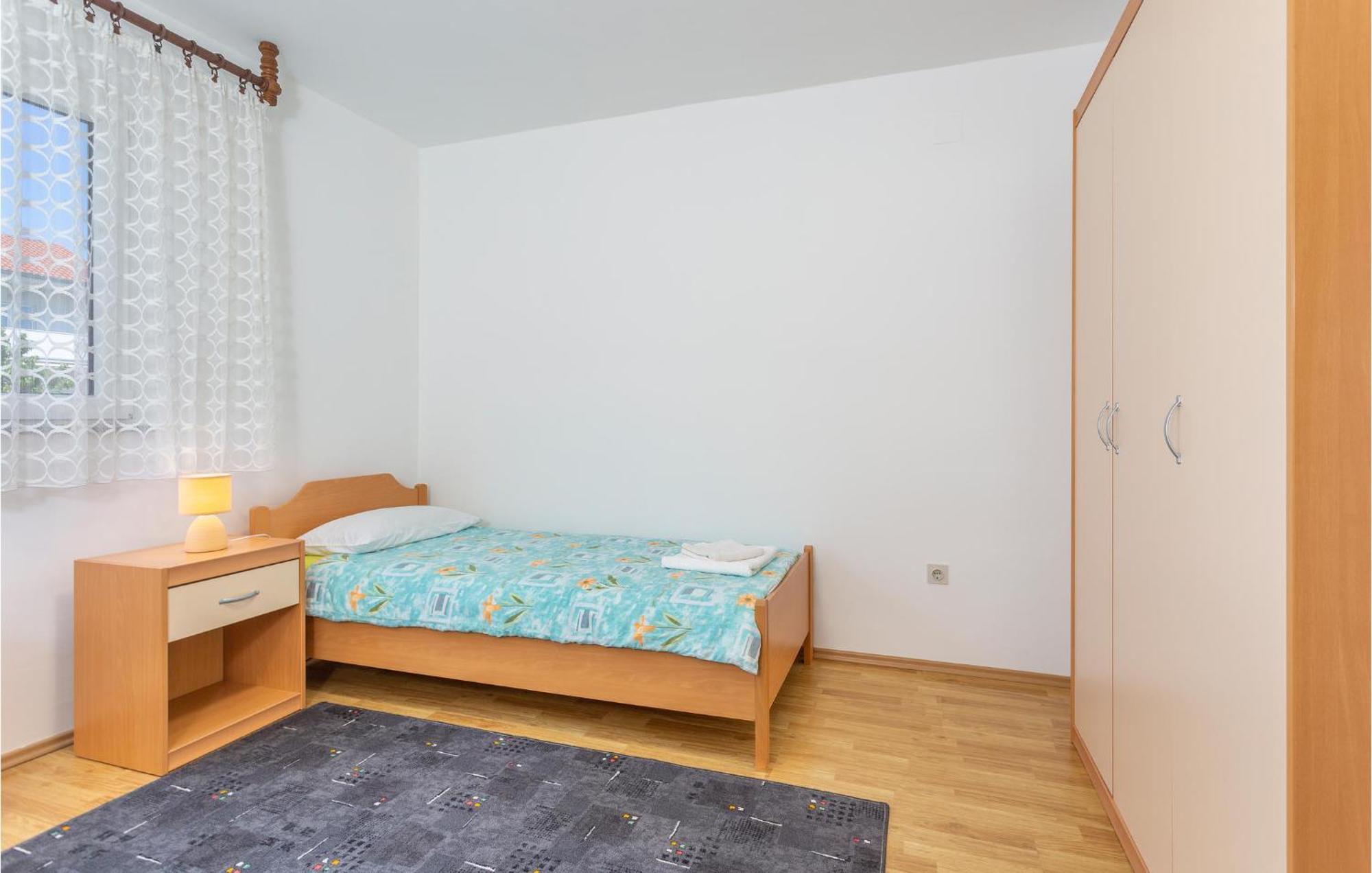 Lovely Apartment In Krk With Kitchen Brzac Exterior photo