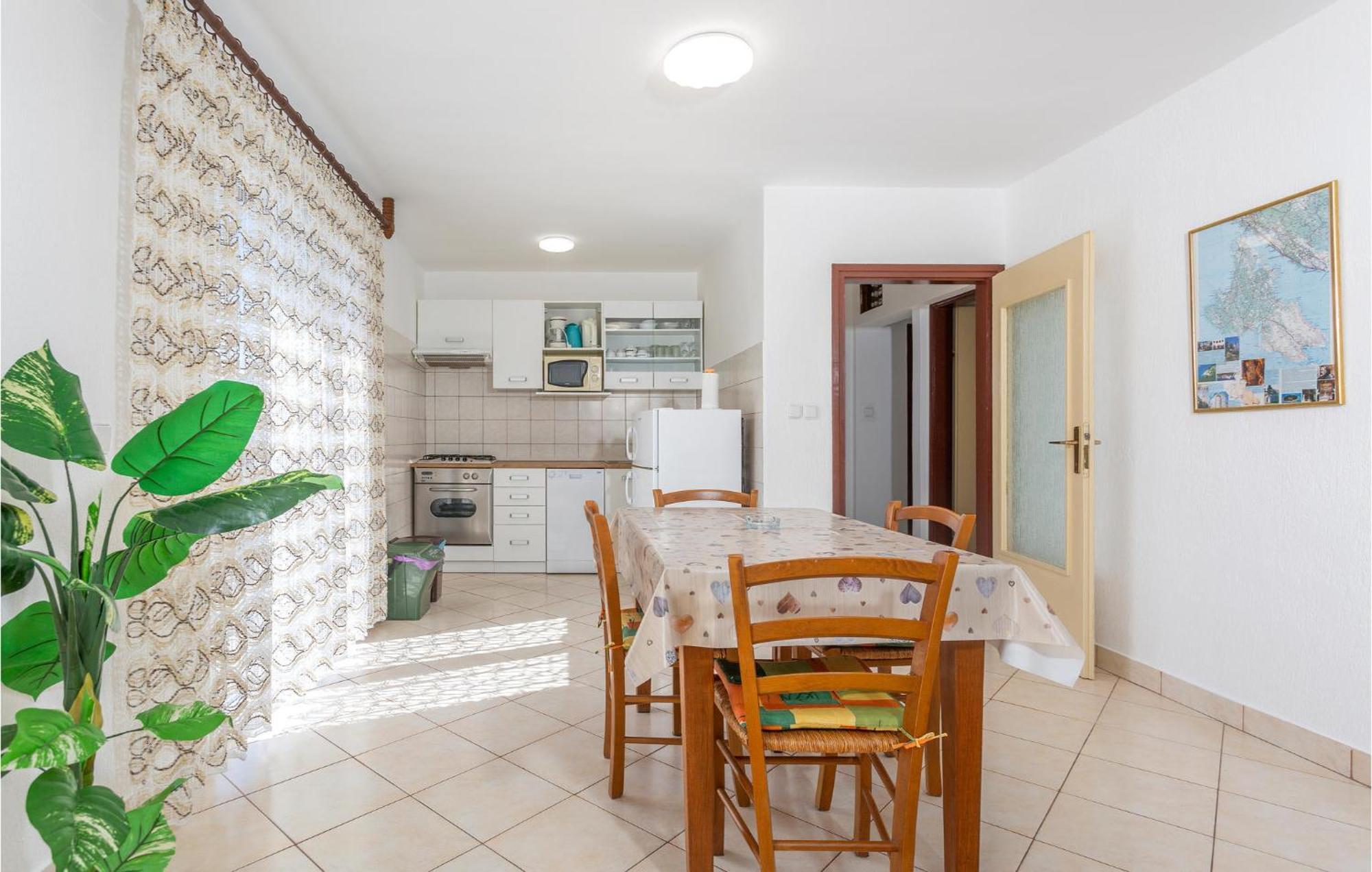 Lovely Apartment In Krk With Kitchen Brzac Exterior photo